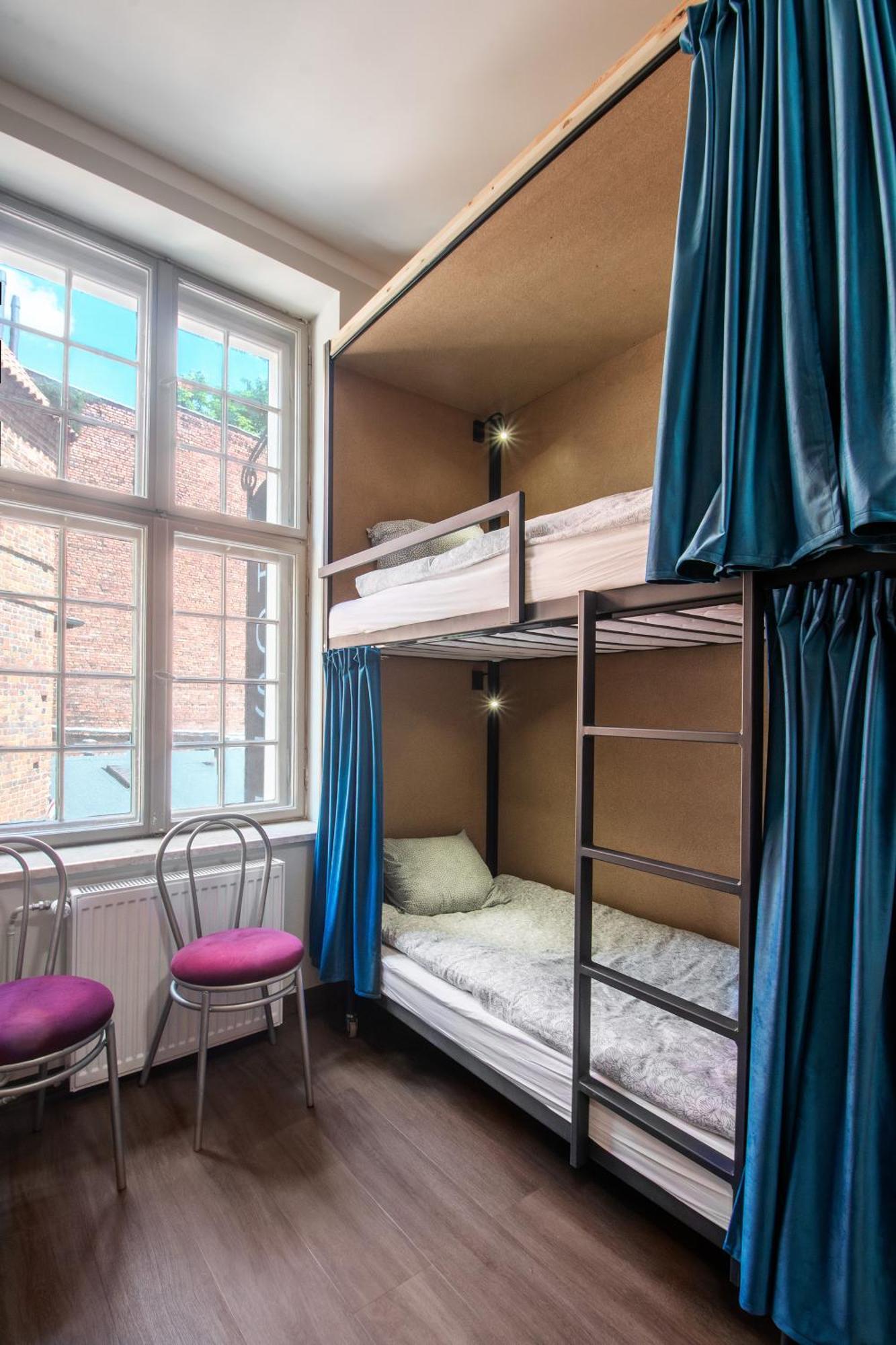 Happy Street Hostel Торунь Экстерьер фото