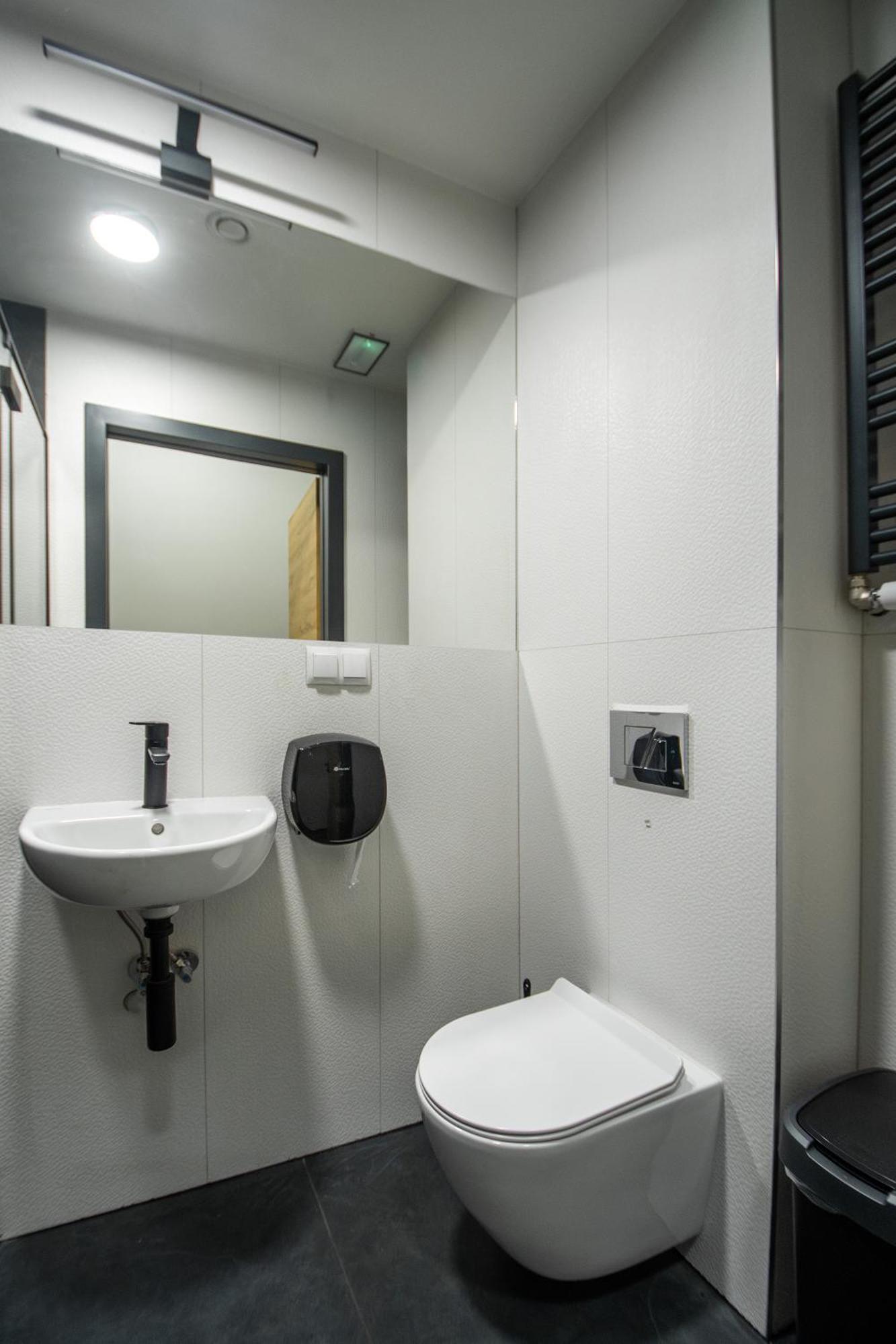 Happy Street Hostel Торунь Экстерьер фото