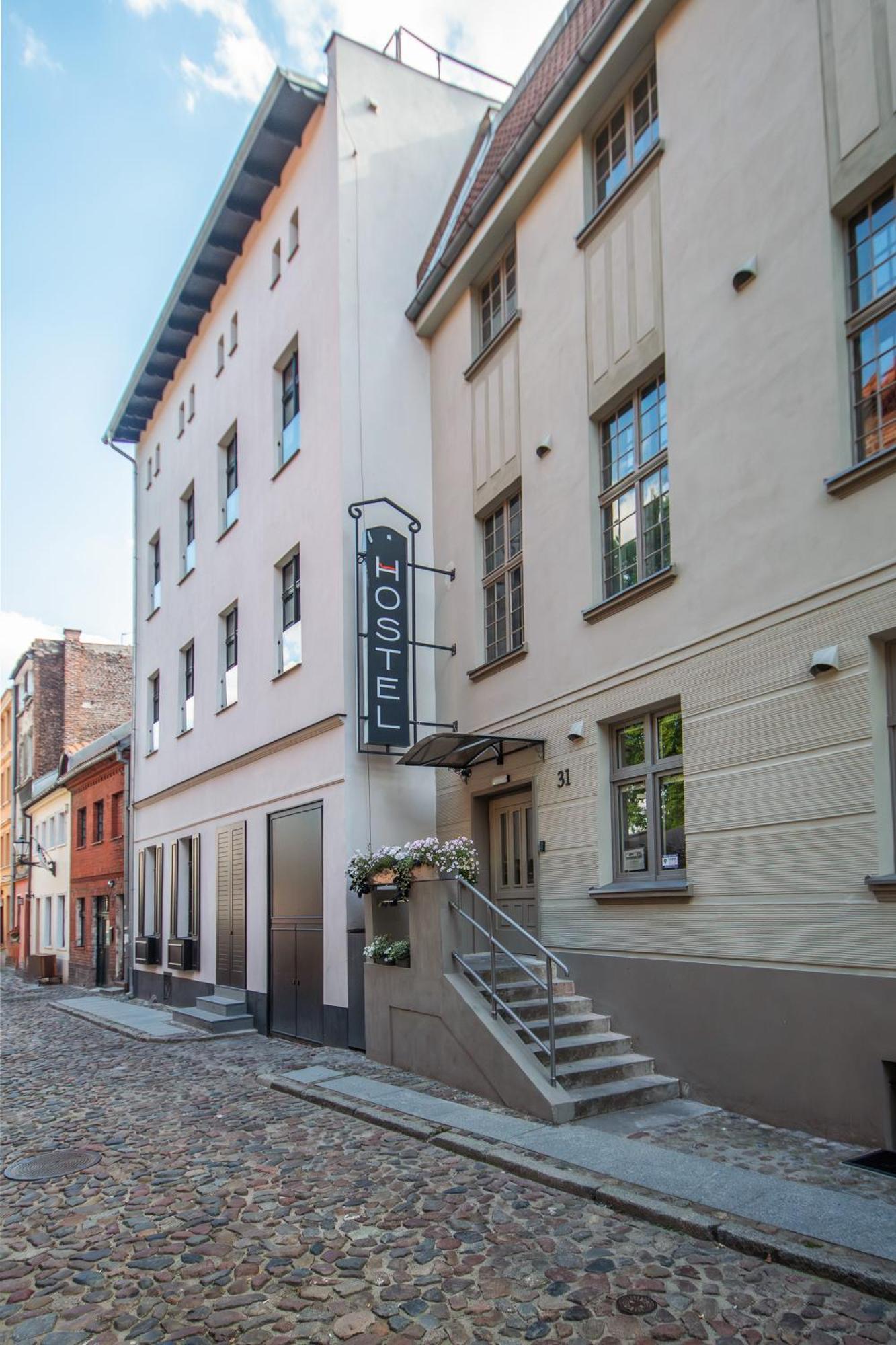 Happy Street Hostel Торунь Экстерьер фото